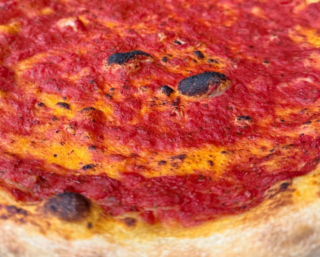 Menu de Wow Foam avec pizza, café, nappes, ballons et présentoirs à gâteaux pour fête en mousse