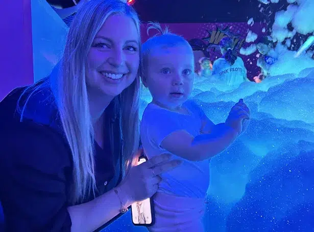 Franchise Wow Foam spécialisée dans la fête en mousse et le divertissement familial