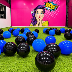 Colorful balloon garden display for a Wow Balloon Garden party decoration
