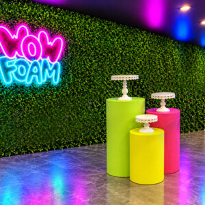 Wow Foam cake display in multiple colors for showcasing cakes