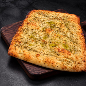 Focaccia carrée à l’huile d’olive et aux herbes italiennes
